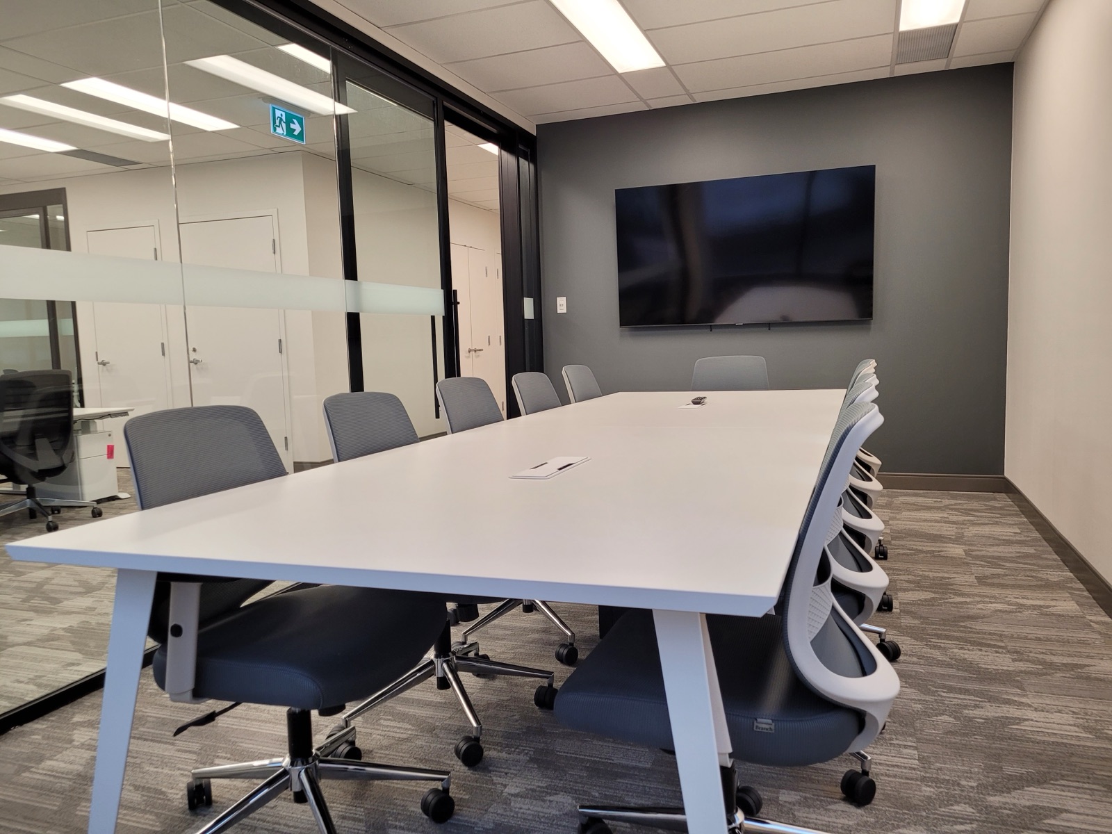 700 Bay Street — Photo 4