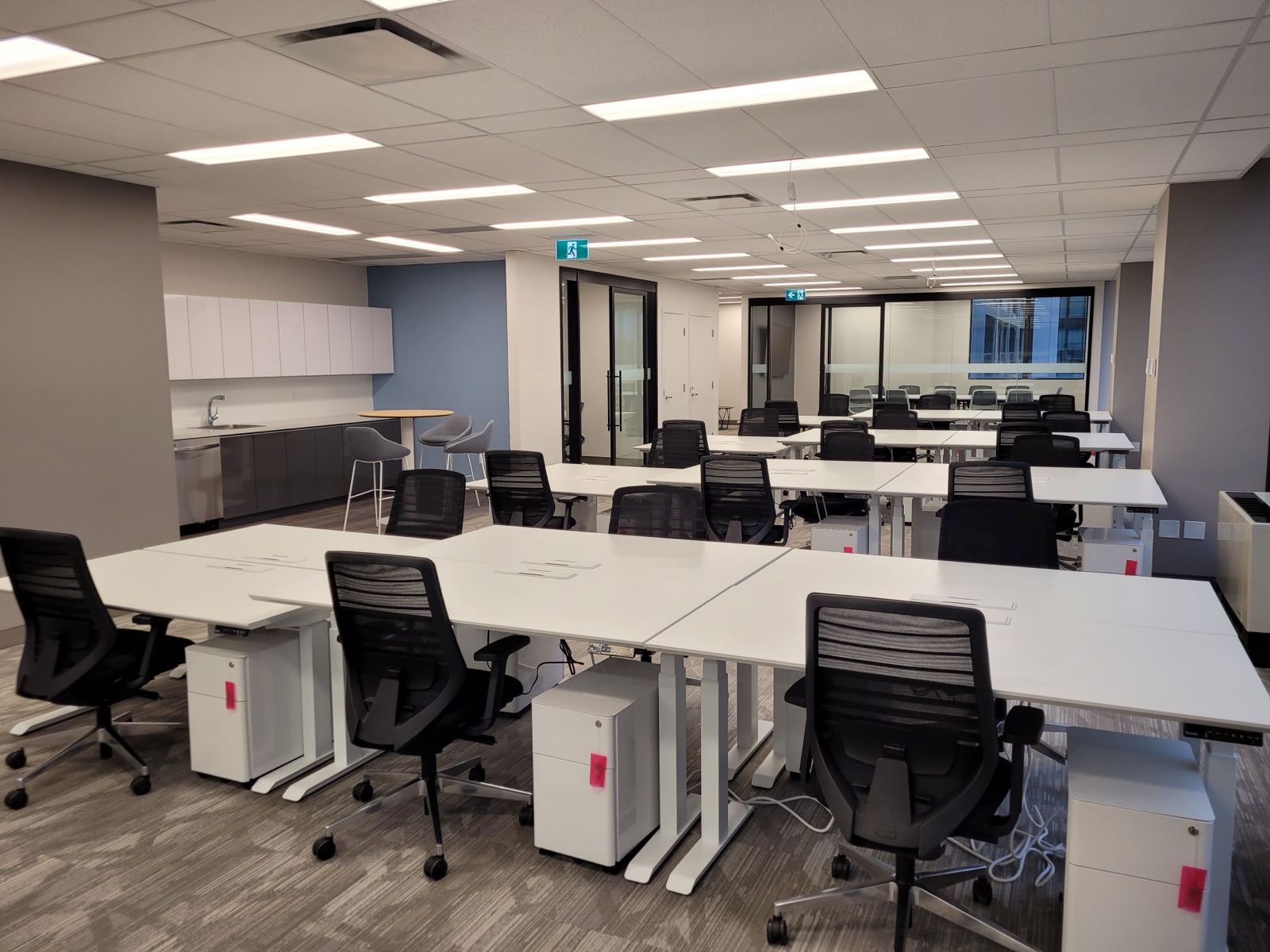 700 Bay Street — Photo 5
